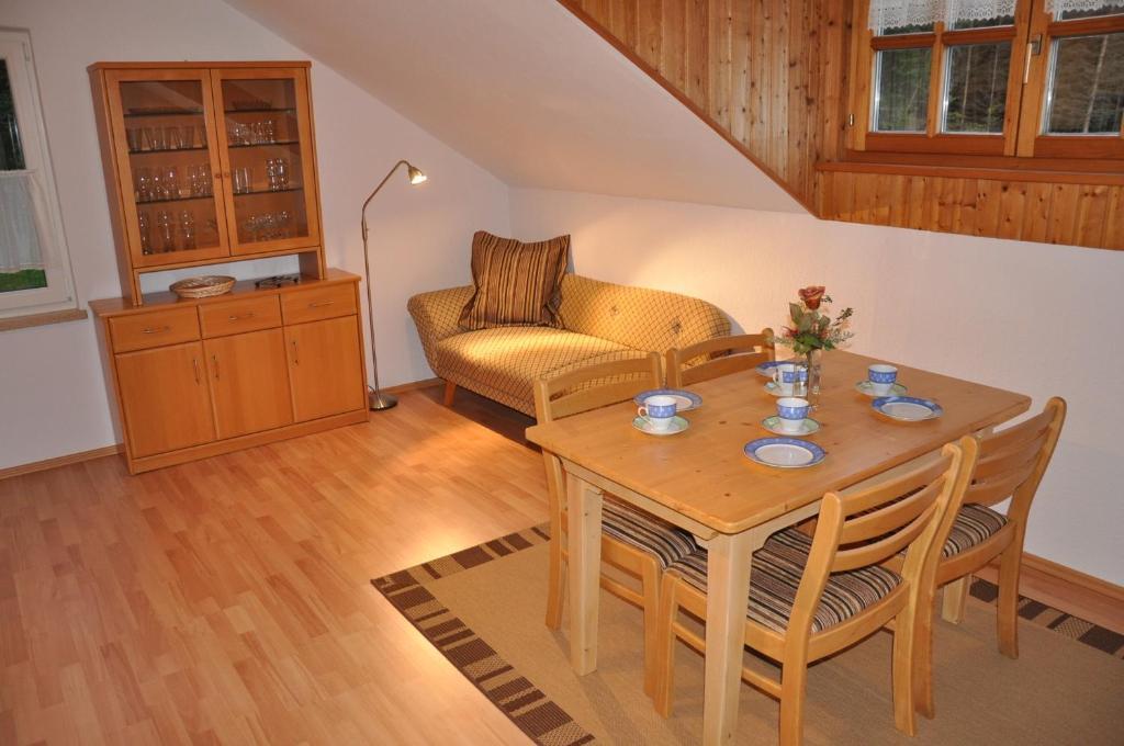 Ferienwohnung Regentalblick Miltach Rom bilde